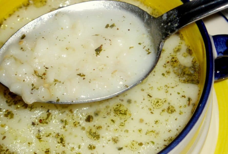 Yoğurtlu Dövme Çorbası